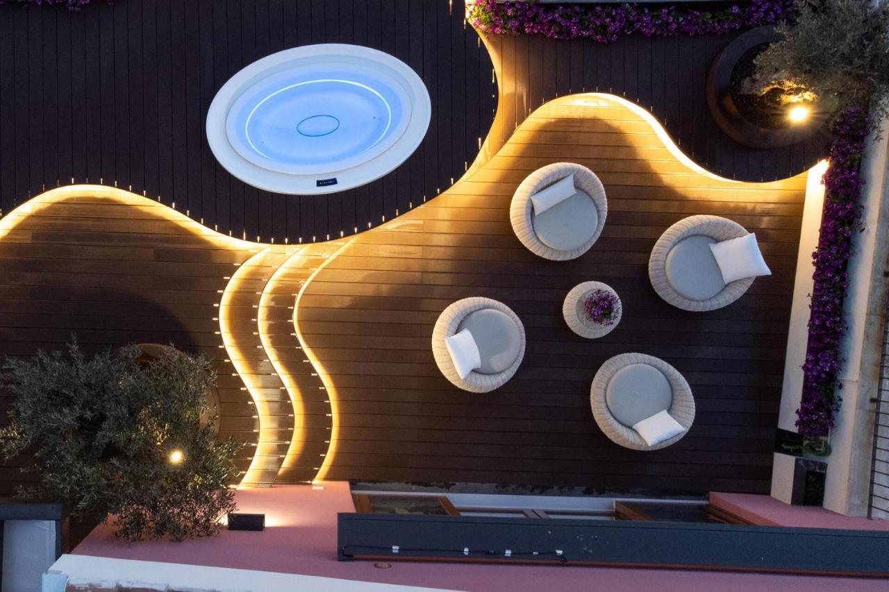 Palazzo Ferrucci Luxury Suites Cagliari Esterno foto