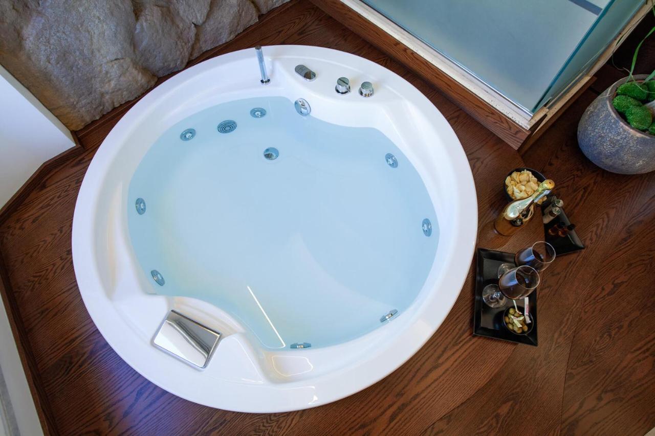 Palazzo Ferrucci Luxury Suites Cagliari Esterno foto