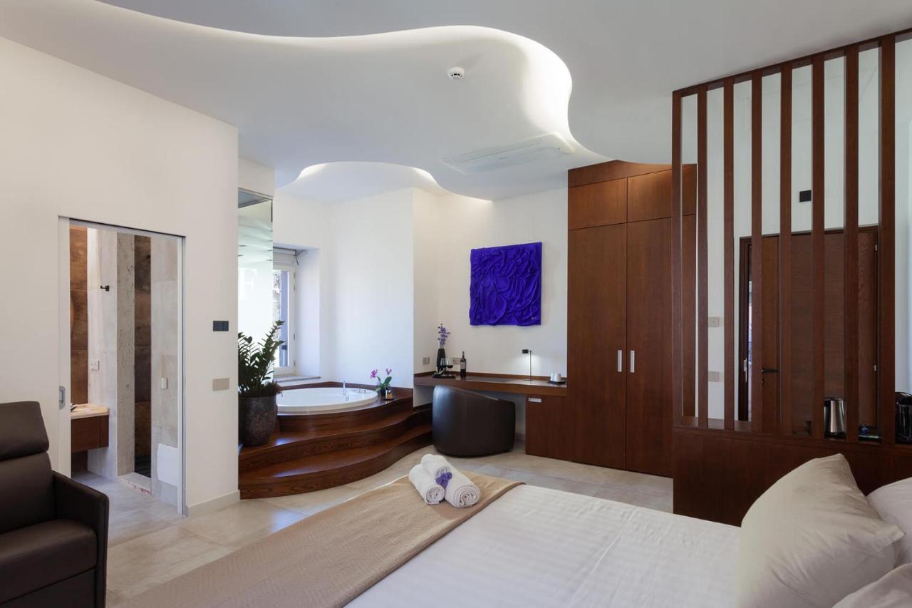 Palazzo Ferrucci Luxury Suites Cagliari Esterno foto