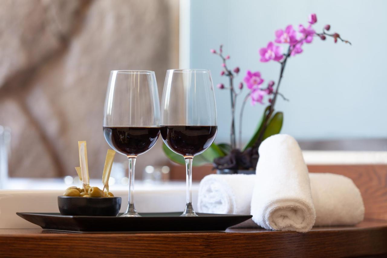 Palazzo Ferrucci Luxury Suites Cagliari Esterno foto