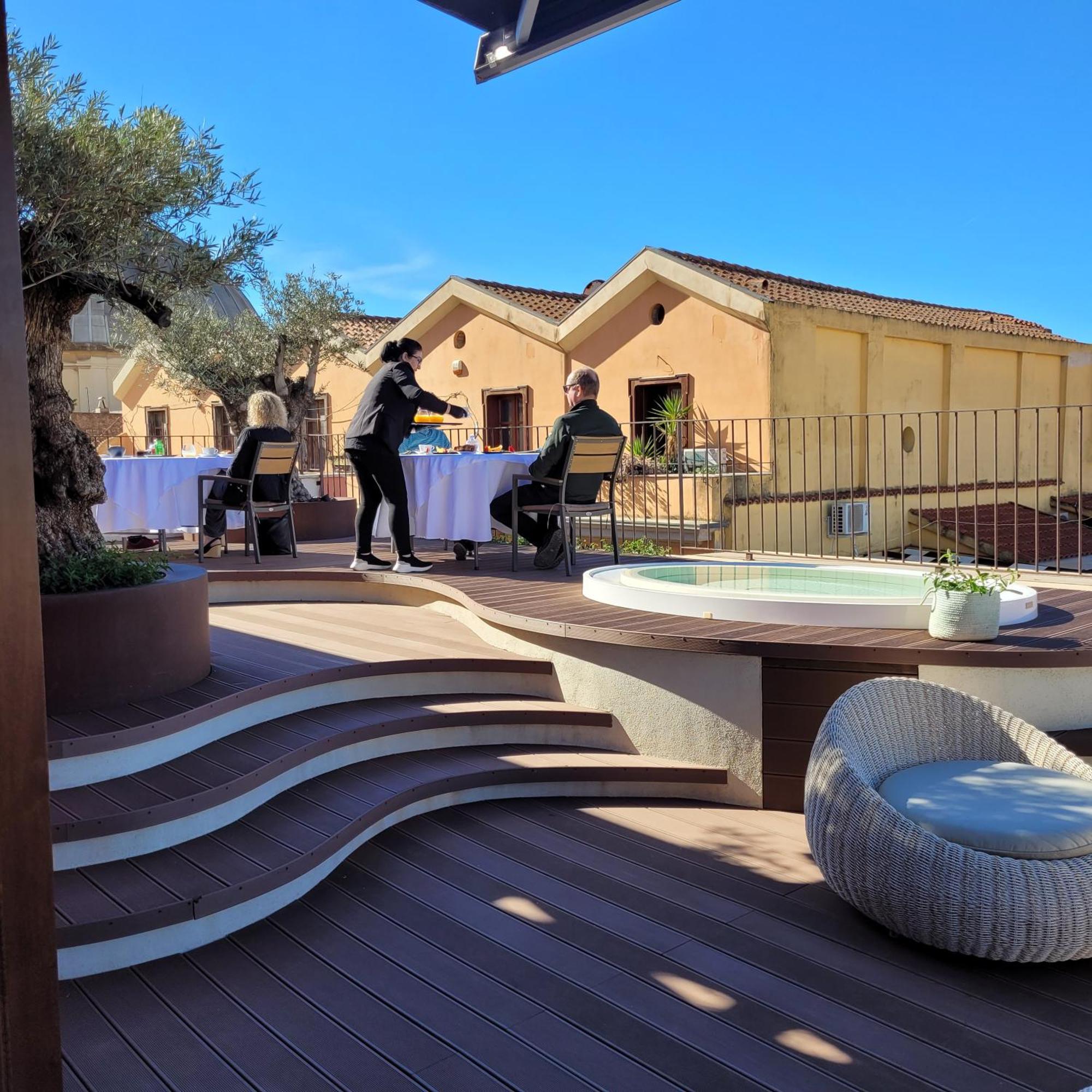 Palazzo Ferrucci Luxury Suites Cagliari Esterno foto